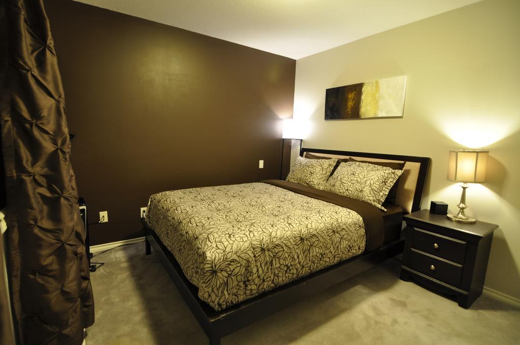 Cornerstone Bed And Breakfast Revelstoke Szoba fotó