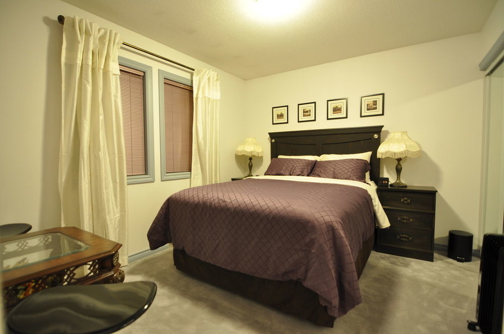 Cornerstone Bed And Breakfast Revelstoke Kültér fotó